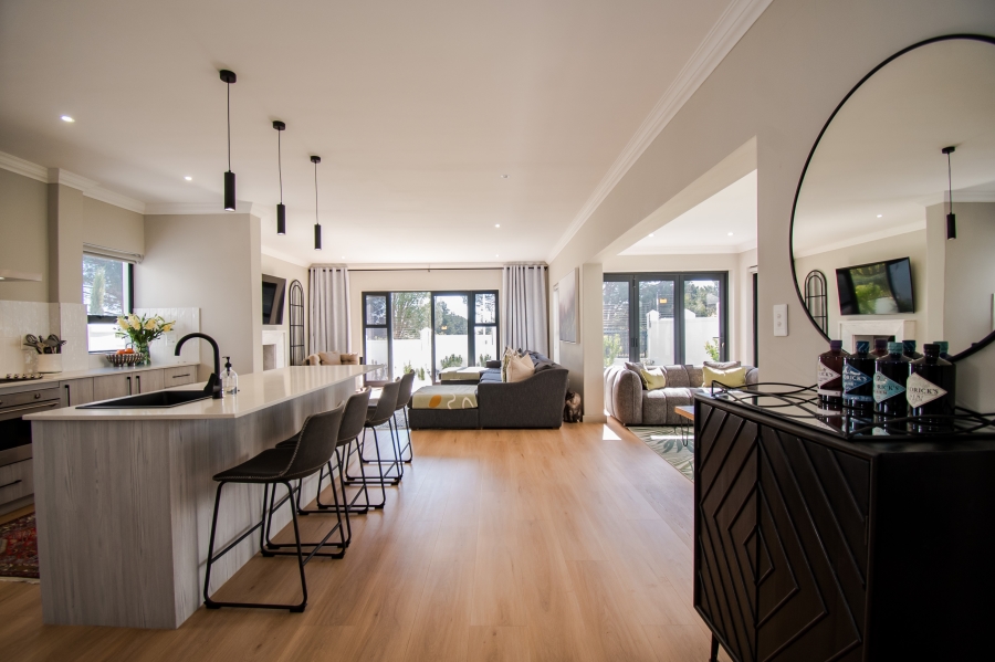 3 Bedroom Property for Sale in Helderberg Village Western Cape